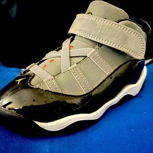 Nike Air Jordans TWO3